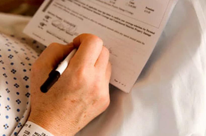 Potenza, testamento falso: giudice condannato