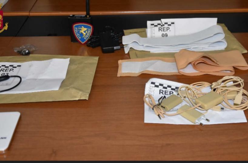 Potenza, esami patente truccati: arrestato titolare scuola guida