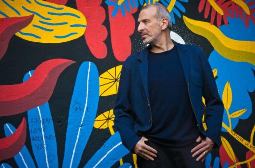 Pacifico in concerto a Bari: «Con la musica ho vinto la timidezza»