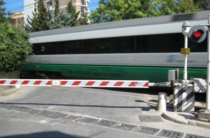 Trani, caos passaggio a livello: 60 giorni per scegliere