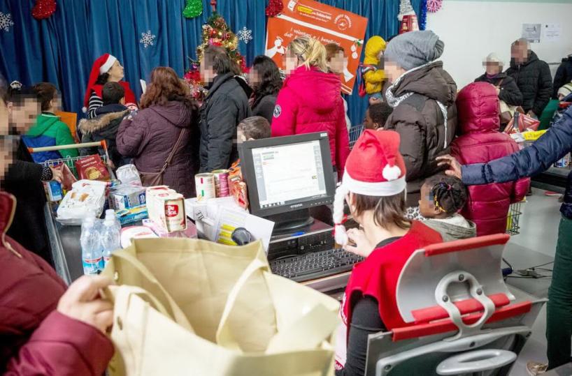 Povertà: a Lecce aumentano disoccupati in fila a emporio solidale