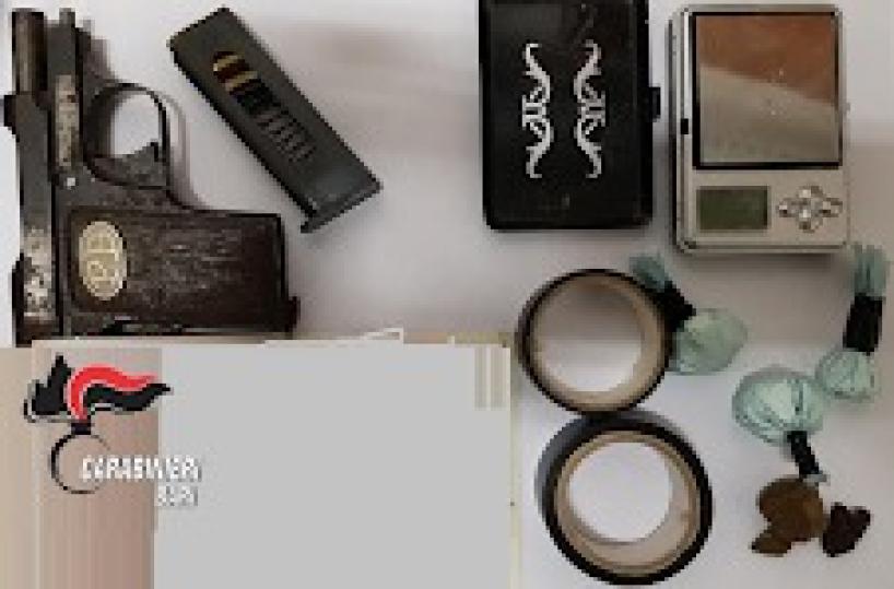 Bari, aveva droga e una pistola: arrestato 45enne a San Girolamo
