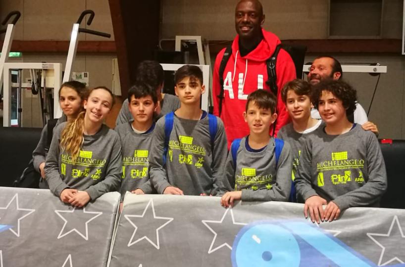 Junior NBA, sesto posto per la scuola Michelangelo di Bari nelle finali a Roma