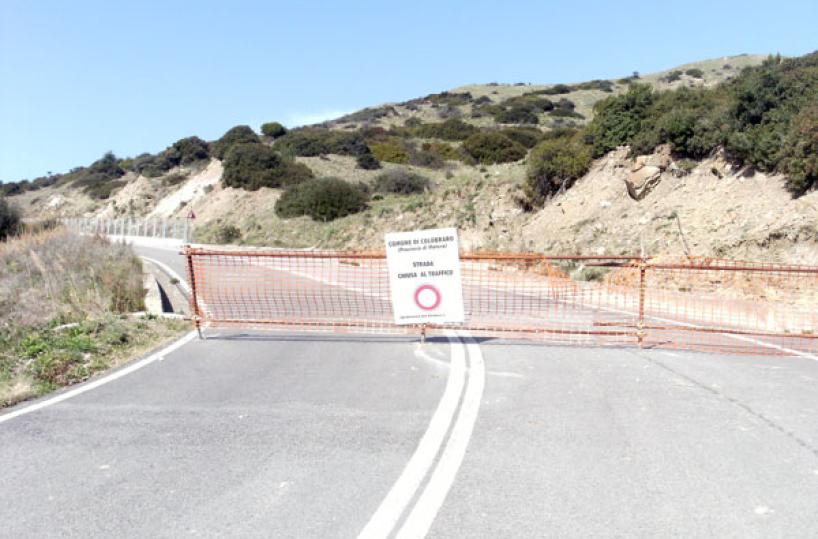 Frana a Colobraro, sindaco dispone chiusura a mezzi pesanti 