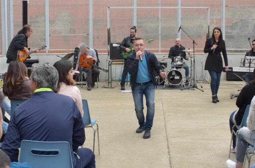 Lucera, in carcere la musica senza barriere