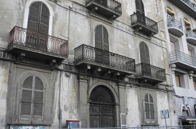 Barletta, sos per Palazzo Tresca: «Non va buttato giù»