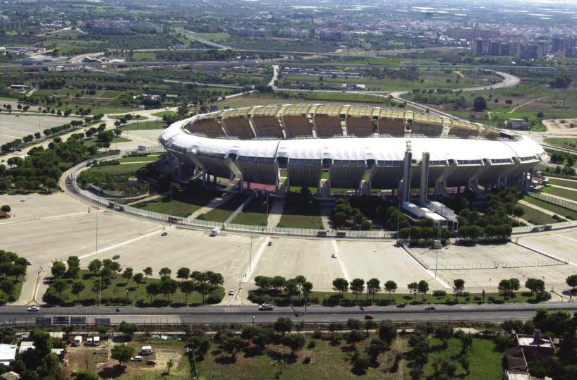 Bari, gestione stadio San Nicolaarriva il bando per cinque  anni