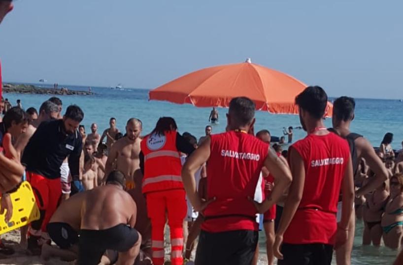 Paura a Porto Cesareo, si tuffa e batte la testa sul fondale: grave 22enne