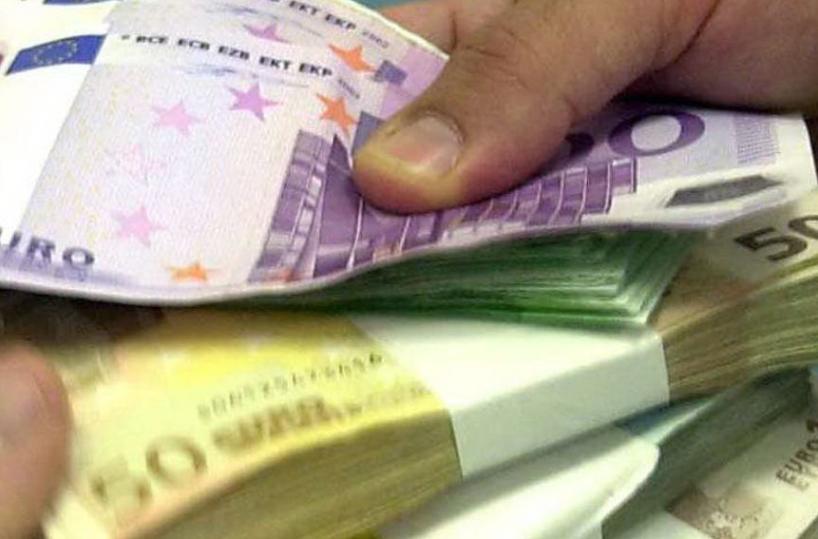 Taranto, estorce soldi alla ex per finta operazione al ginocchio: arrestato