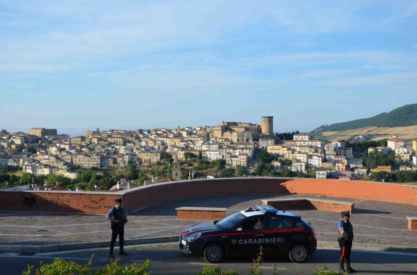 Matera, rubano camion, trattori e auto da azienda agricola: un arresto