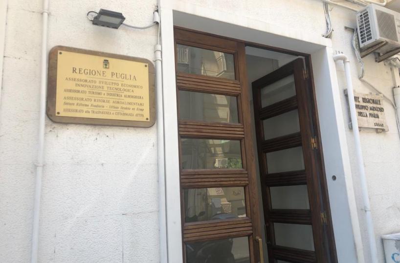 Bari, indagine su parchi eolici: la Finanza torna in Regione