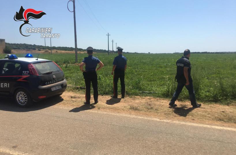 Caporalato, sfruttavano i braccianti: 3 arresti nel Tarantino