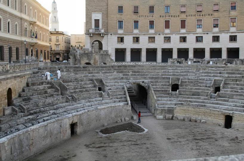 Al via i lavori di restauro all'anfiteatro romano di Lecce