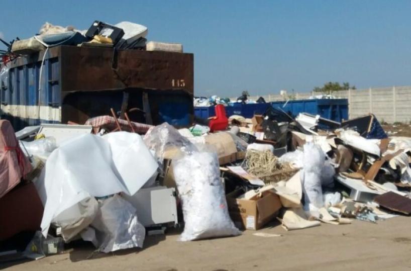 Conversano, sequestrato il deposito dell’azienda dei rifiuti