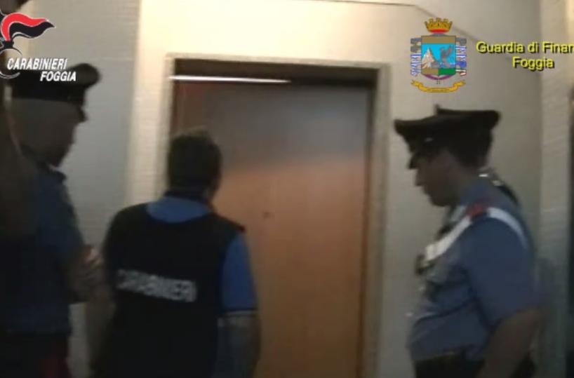 Droga, rete di spacciatori smantellata nel Foggiano: 10 arresti