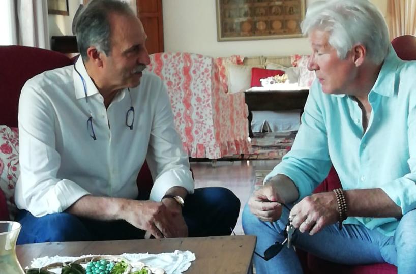 Il sipario si alza sul Festival di Maratea con l'arrivo di Richard Gere
