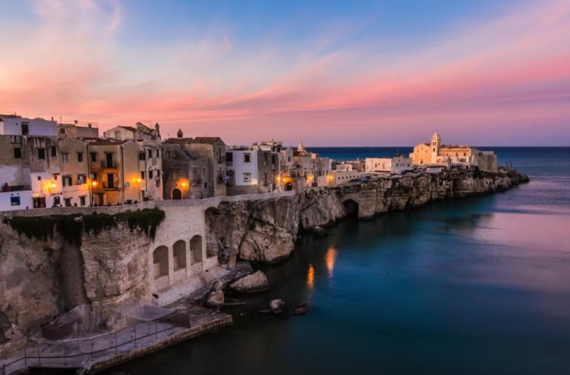 Turismo, Vieste tra le 10 mete pi&ugrave; gettonate d'Italia