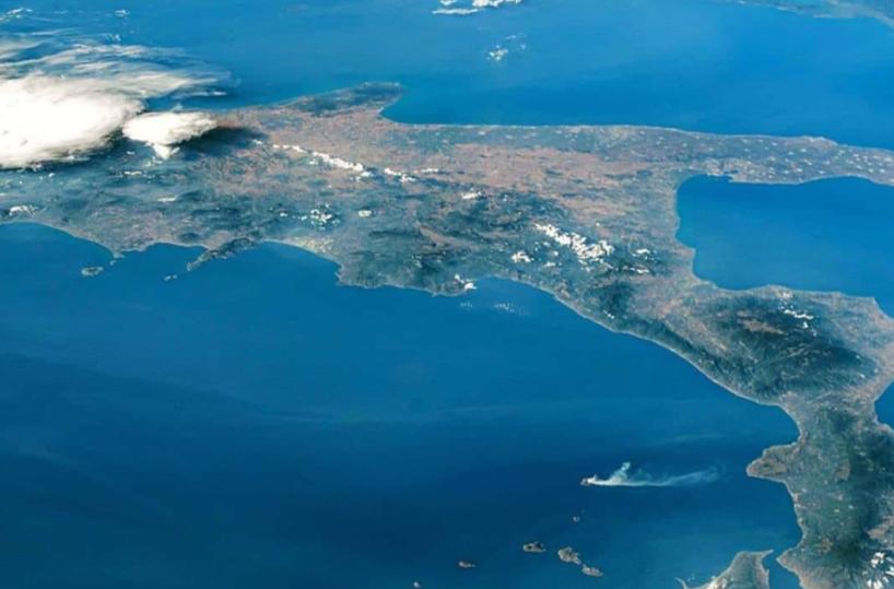 Luca Parmitano fotografa la Puglia dallo spazio: lo scatto è virale
