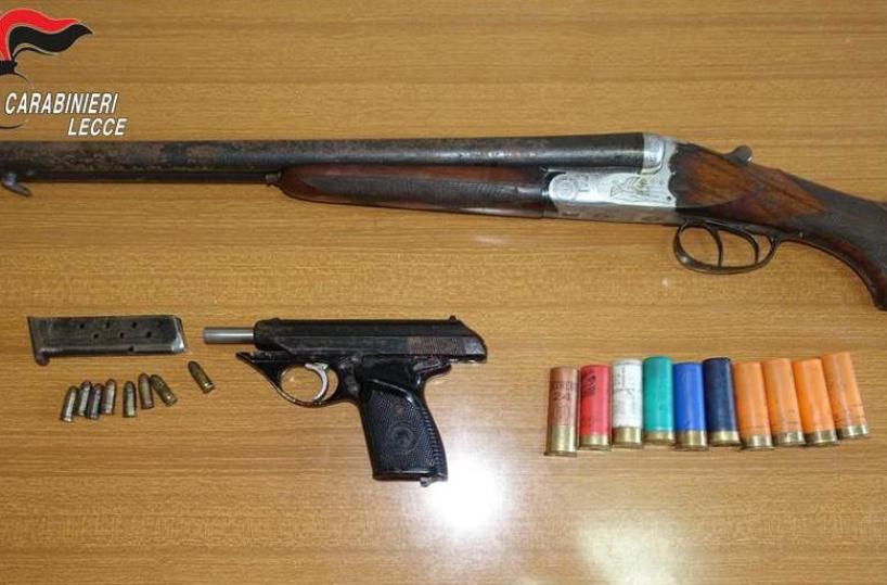 Ugento: pistola e fucile trovati sotterrati in campagna
