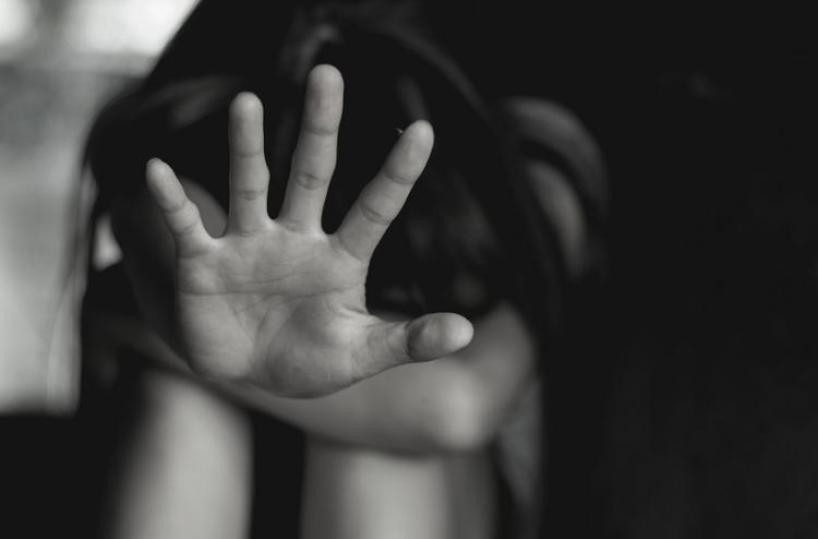 Cerignola, tenta di stuprare per strada una donna e la figlia minorenne: arrestato