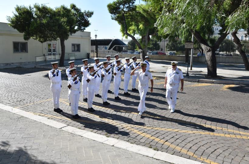 Da Bari a Brindisi e Gallipolil'ammiraglio Pettorino visita la Puglia