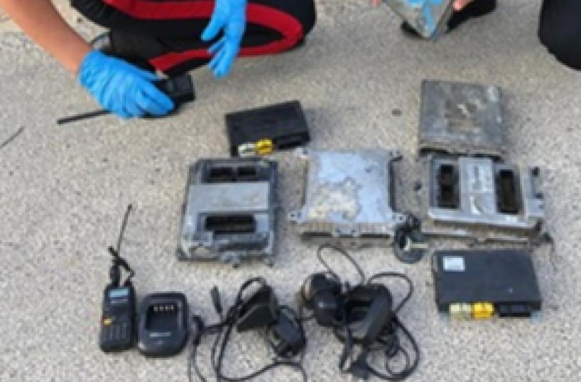 Andria, droga e centraline per rubare auto: blitz dei Cc