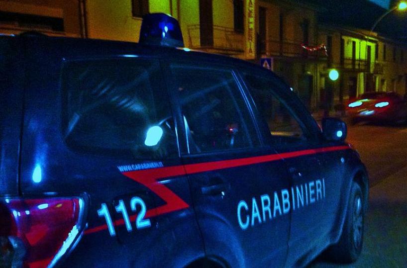 Andria, bomba nella notte contro casa pregiudicato: ferita una donna