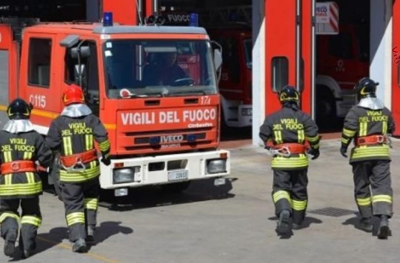 Mesagne: raid contro auto maresciallo dei cc, data alle fiamme sotto casa