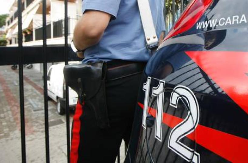 Corato, evade dai domiciliari: cc lo trovano e lui li picchia e minaccia, arrestato