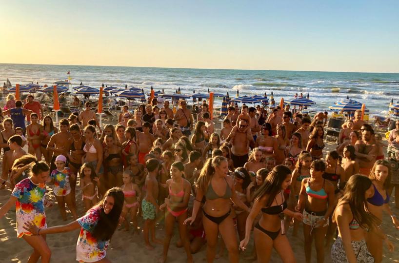 Estate nel Foggiano: le spiagge del Gargano fanno il «pienone»