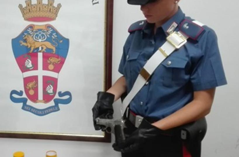 Trani, trovato con una pistola e 1,5 grammi di cocaina: arrestato