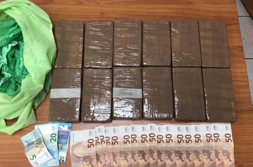 Taranto, polizia sequestra 6kg di droga: arrestati 2 albanesi