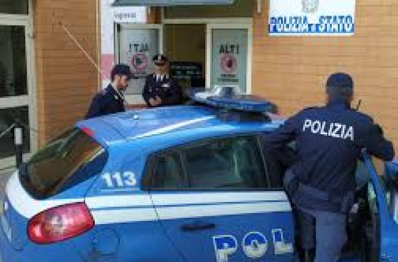 «Mi hanno rubato il portafoglio», gambiano aggredisce medici Pronto Soccorso Bari, arrestato