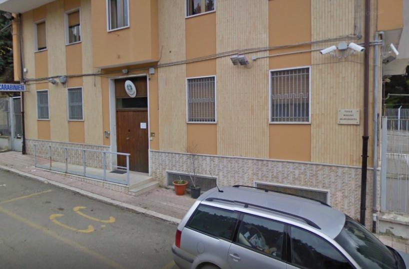 Bovino, carabiniere si toglie la vita in caserma con pistola d'ordinanza