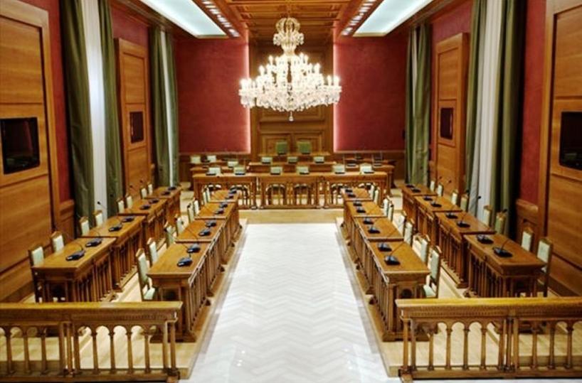 Consiglio di Corato, tutti a casa dopo soltanto tre mesi: cade il sindaco