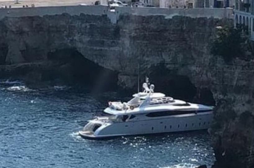 Polignano, falesia e grotte fragili: stop alla balneazione