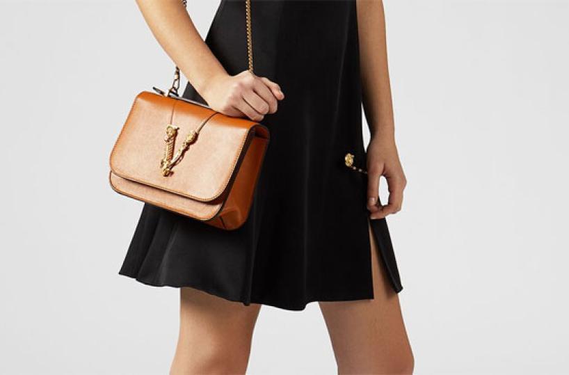 La Virtus Bag di Versace (foto da www.versace.com)
