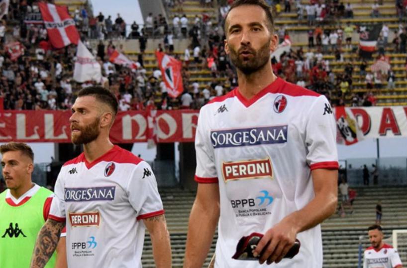 Il nuovo Bari ricomincia da tre