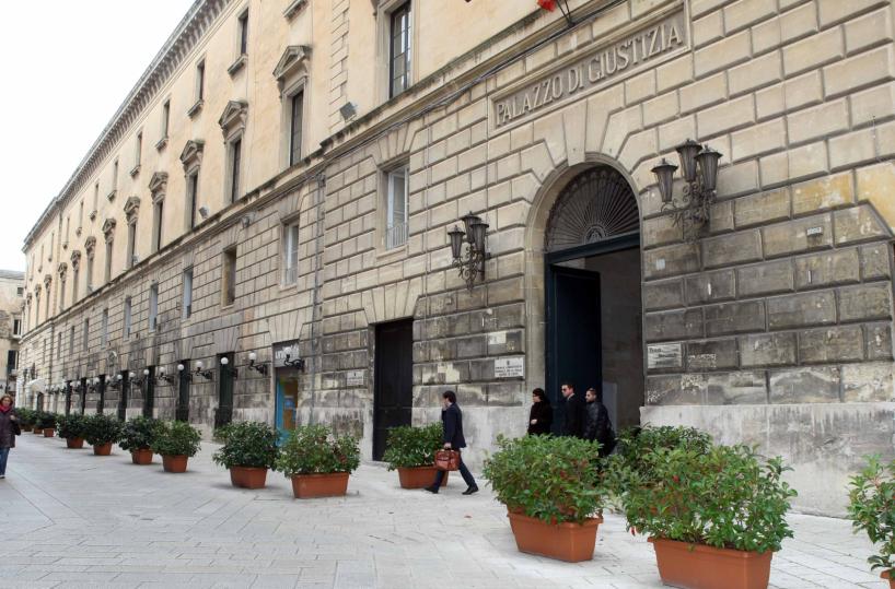 Brindisi, troppe assenze: bocciata dai prof, riammessa dai giudici