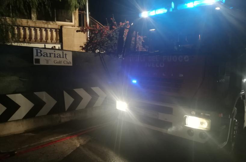 Casamassima, fiamme nelle cucine del Golf club a Barialto