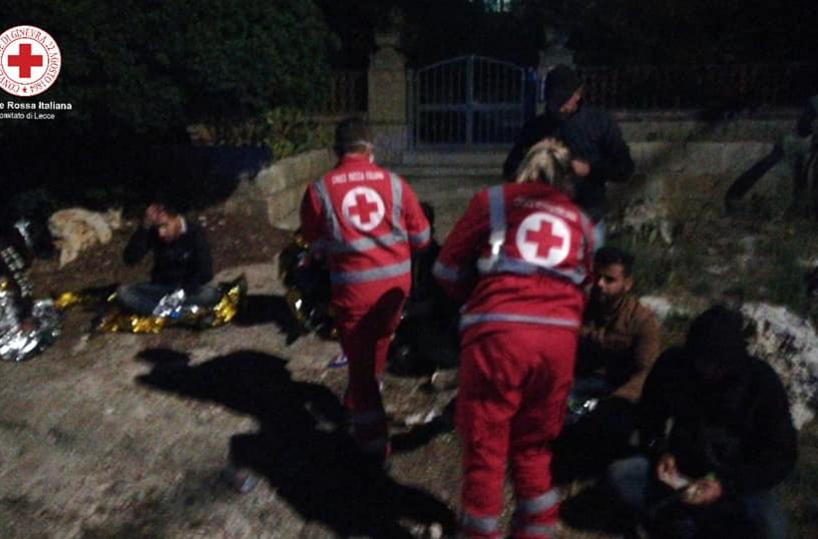 S.M. di Leuca, 25 migranti curdi soccorsi dopo due giorni in mare