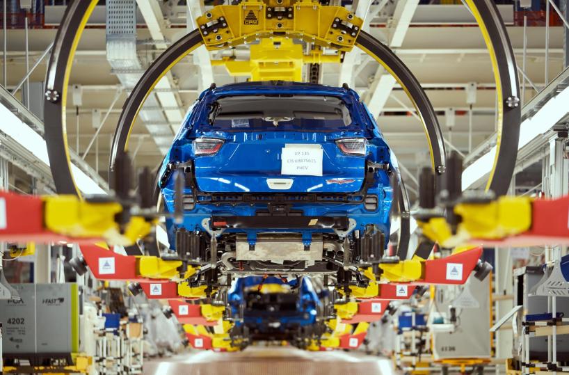 Fca punta su Melfi per l’auto «pulita»: in arrivo Jeep Renegade ibrida