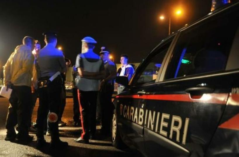 Agguato con raffiche di mitra a Casarano: ferito pregiudicato di 28 anni
