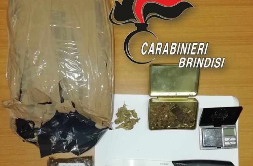 Pezze di Greco, in casa ha quasi un chilo di marijuana: arrestato