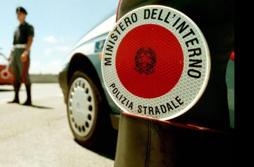 Provoca un incidente dopo un malore, 70enne biscegliese chiama aiuto e muore