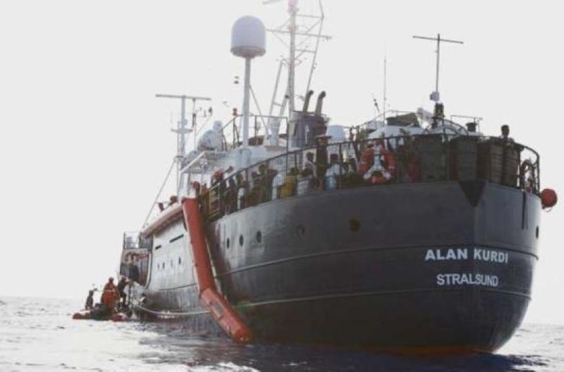 Taranto, arrivata l'Alan Kurdi: sbarcati altri 88 migranti