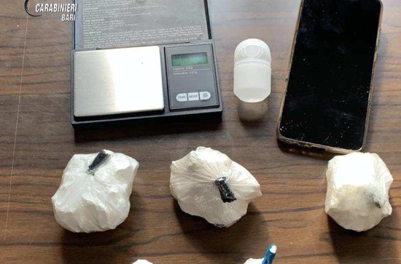 Acquaviva, in casa aveva 165 grammi di cocaina: arrestato pusher