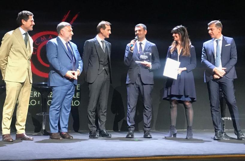 Incentivi per l'acquisto di biciclette: Decaro premiato a Milano per progetto «Muvt»