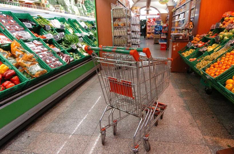 Sos supermercati a Potenza: «O paghiamo le bollette o gli stipendi»