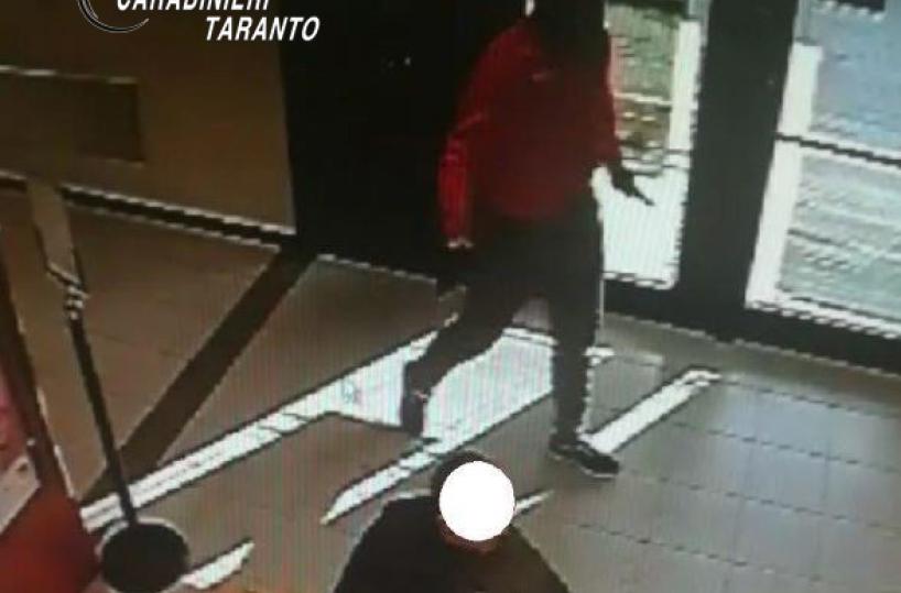 Da Cerignola a Palagianello per rapinare una banca: 3 arresti